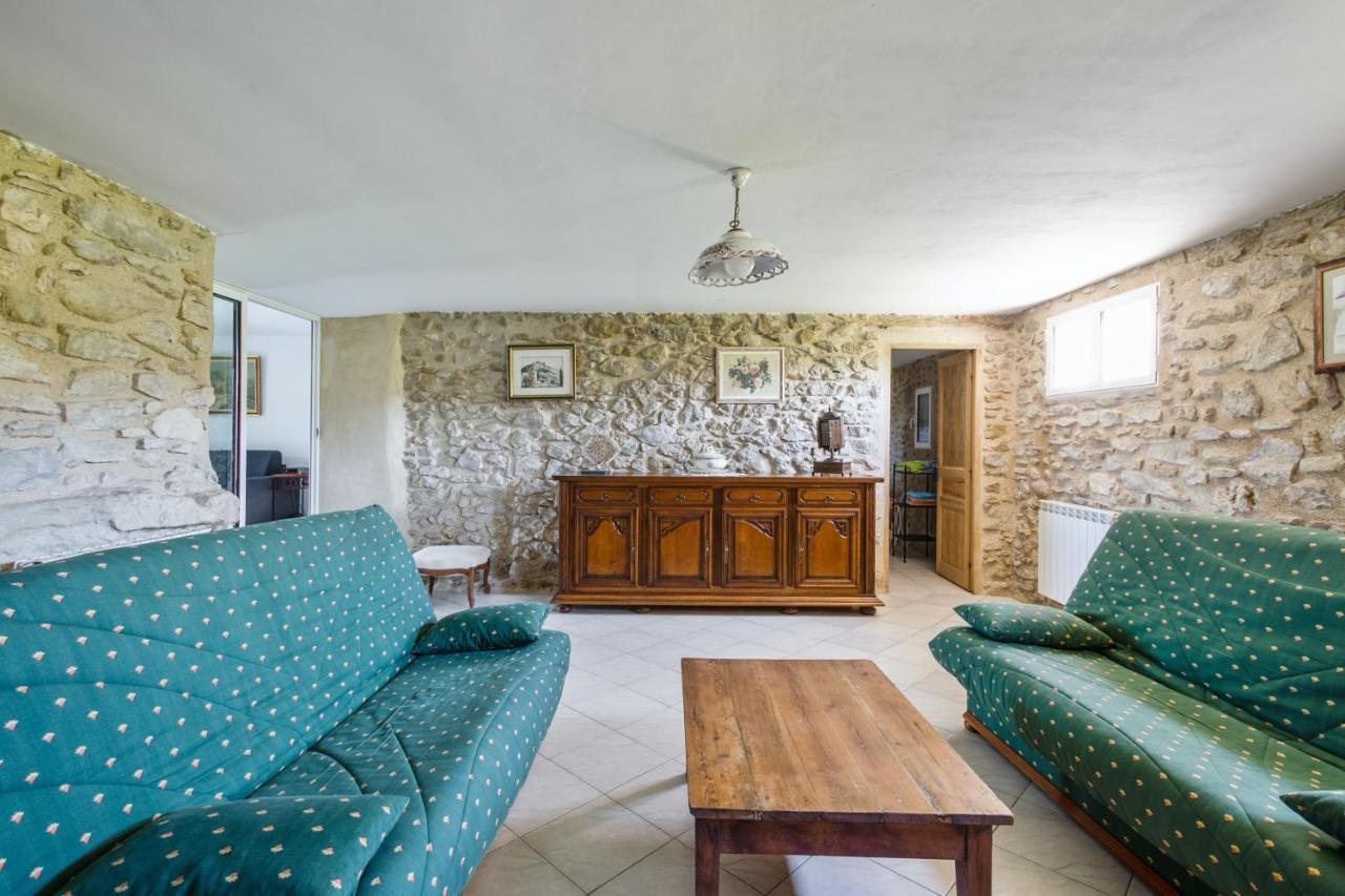 Villa Charmante A La Tour-D'Aigues Avec Piscine Privee מראה חיצוני תמונה