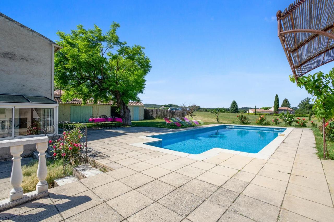Villa Charmante A La Tour-D'Aigues Avec Piscine Privee מראה חיצוני תמונה